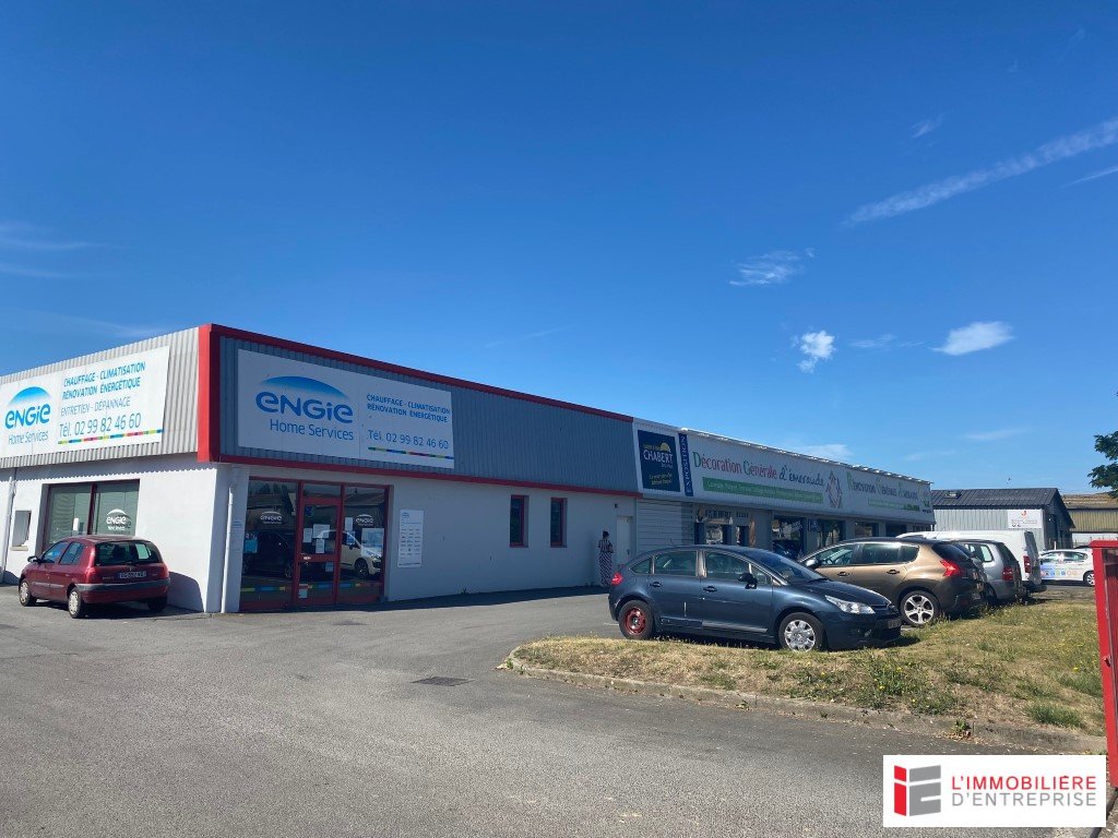 A LOUER LOCAL D'ACTIVITE DE 1 400M² DANS ZI ST MALO